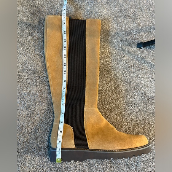 Donald Pliner Codie Suede Boots - Picture 11 of 15